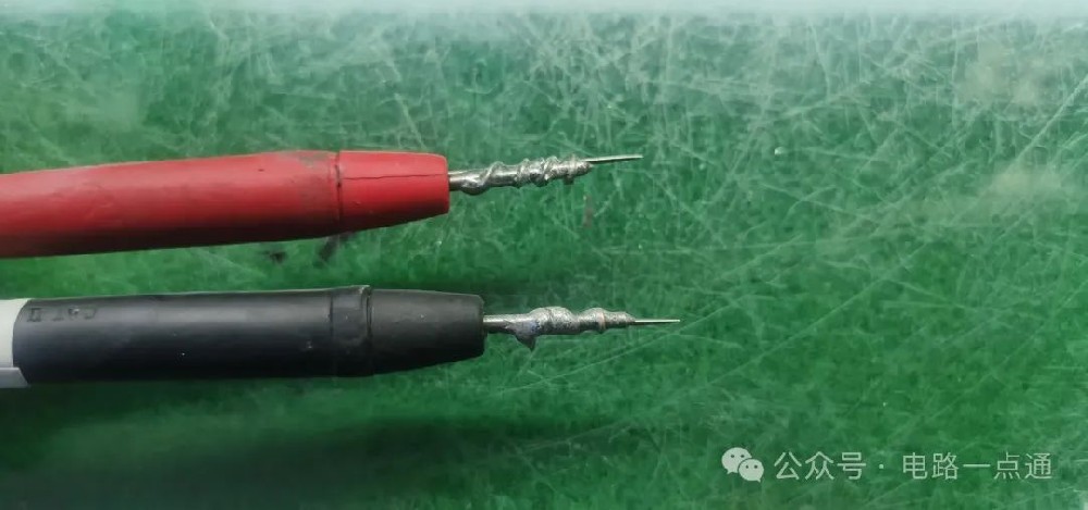 修電路板測不到元件引腳，需自制測試工具